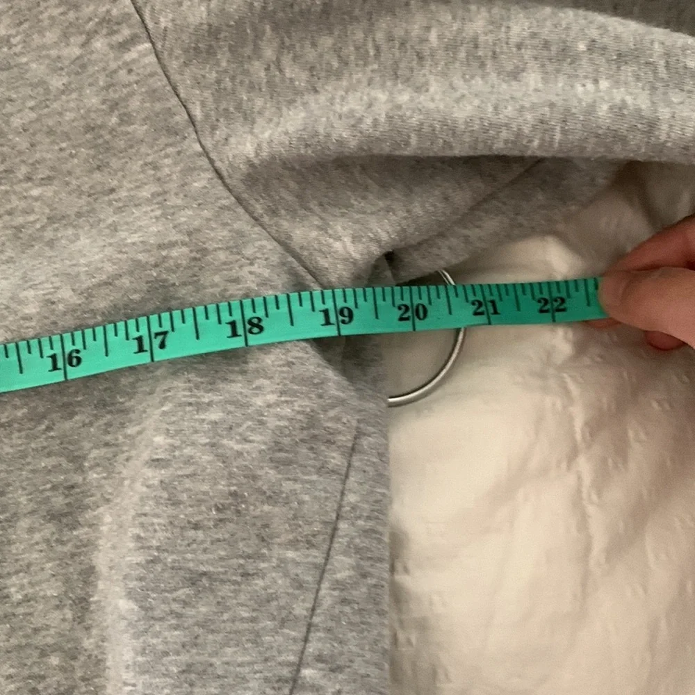 Adidas Basic Pullover Hoodie. Medium - Picture 7 of 11
